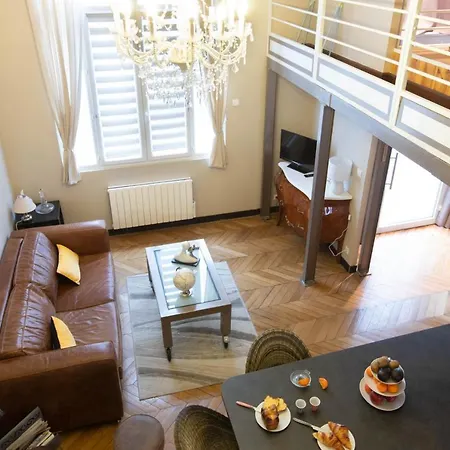 R-seven - Cosy - Bien Situé Apartamento *