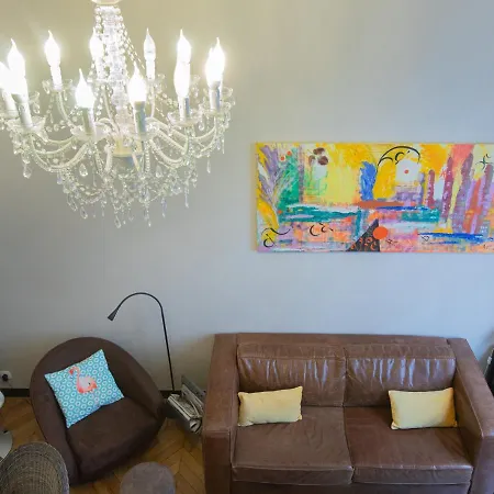 R-seven - Cosy - Bien Situé Apartamento *